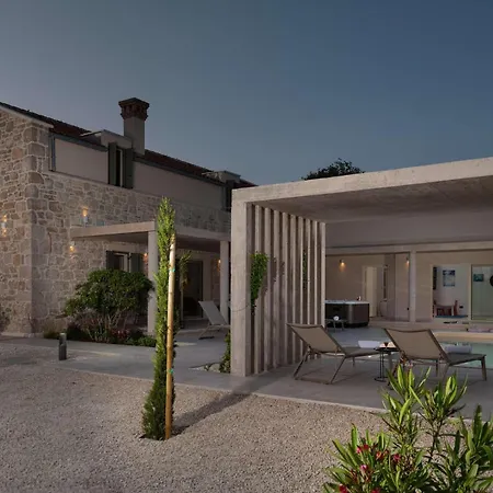 Utopia Tatil Evi Ugljan