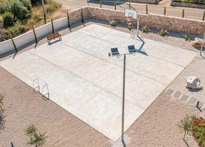 Utopia Дом отдыха *